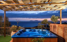 Lotzetta Suites By Estia